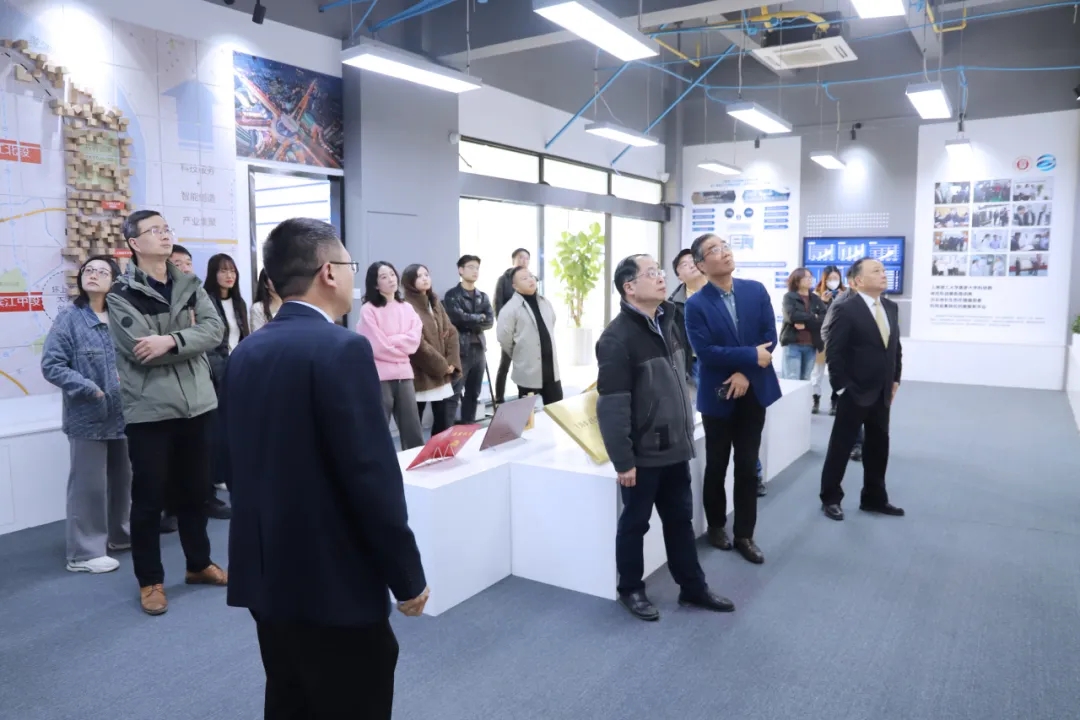 1764919270701560.jpg 1764919270701560.jpg